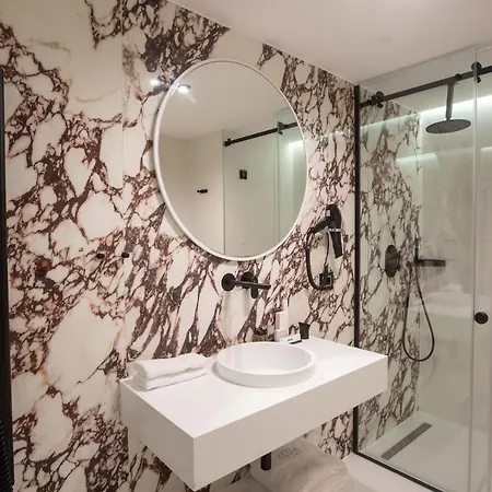 酒店 Elisa Tirana, Affiliated By Melia 4*