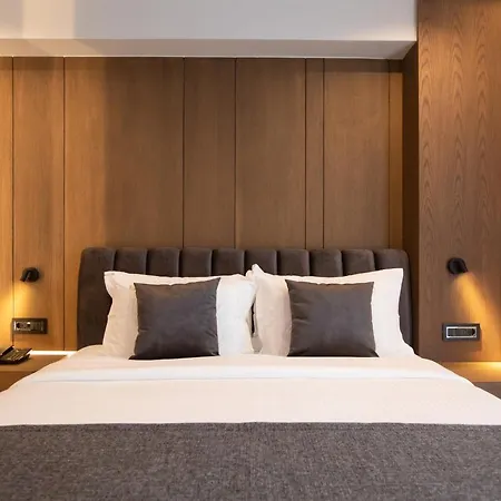 Elisa Tirana, Affiliated By Melia Hotel 4*