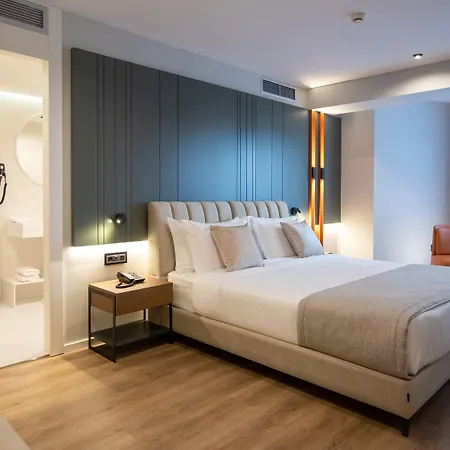 Elisa Tirana, Affiliated By Melia