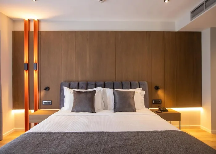 Elisa Tirana, Affiliated By Meliá 4*