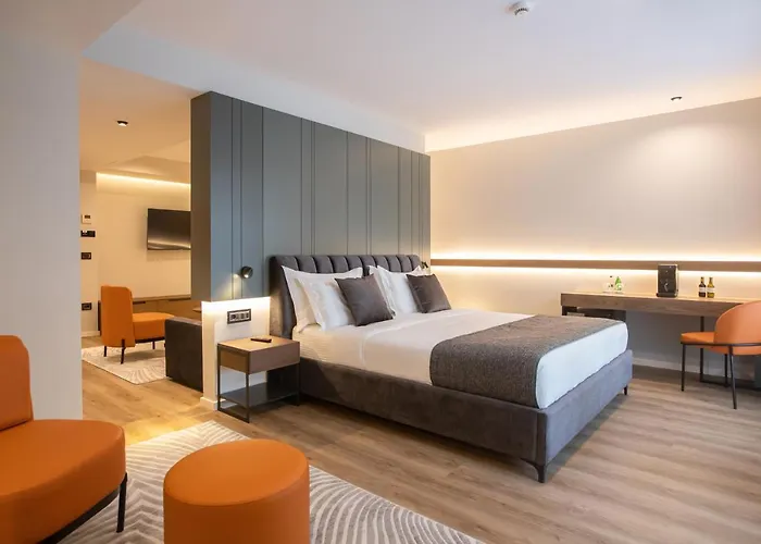 Elisa Tirana, Affiliated By Meliá Tirana