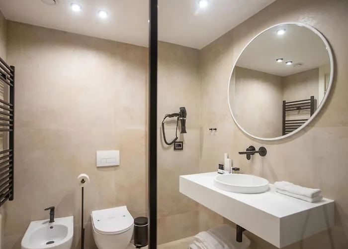 Elisa Tirana, Affiliated By Meliá Hotel 4*