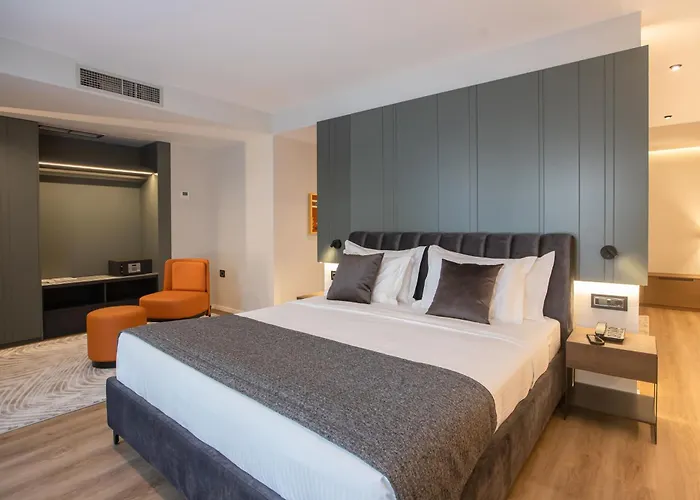 Elisa Tirana, Affiliated By Meliá 4*