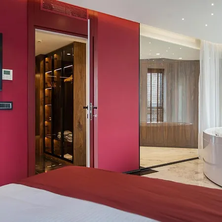 Elisa Tirana, Affiliated By Meliá Hotel 4*