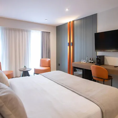 Elisa Affiliated By Melia 4* Тирана