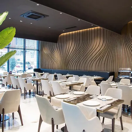 Elisa Tirana, Affiliated By Meliá Tirana
