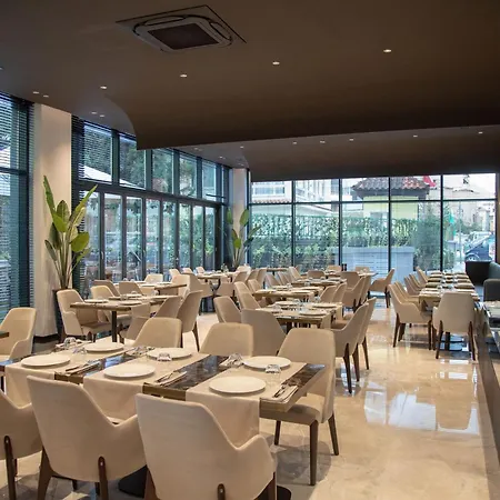 Elisa Tirana, Affiliated By Meliá 4* Tirana