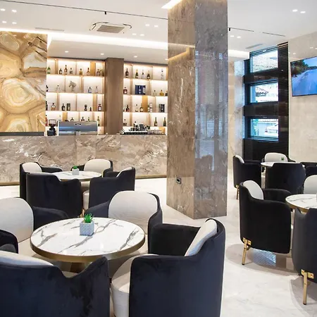 Elisa Tirana, Affiliated By Meliá