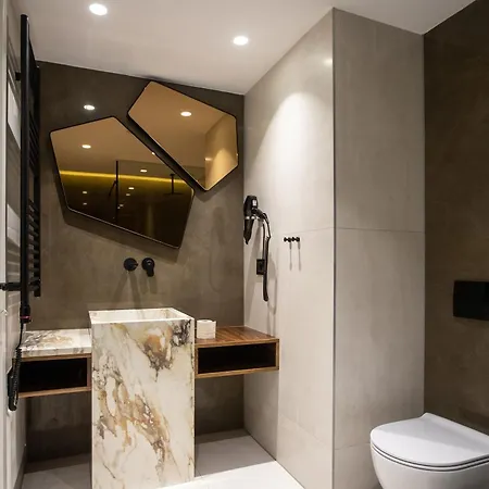 Hotel Elisa Tirana, Affiliated By Meliá 4*