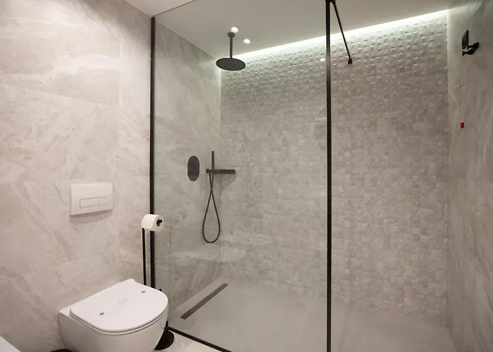 Elisa Tirana, Affiliated By Melia 4*