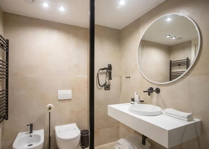 Elisa Tirana, Affiliated By Melia Szálloda Tirana